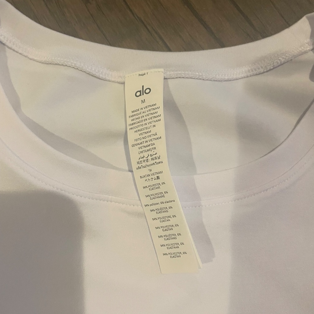 Alo white cropped finese long sleeve top - Picture 4 of 4